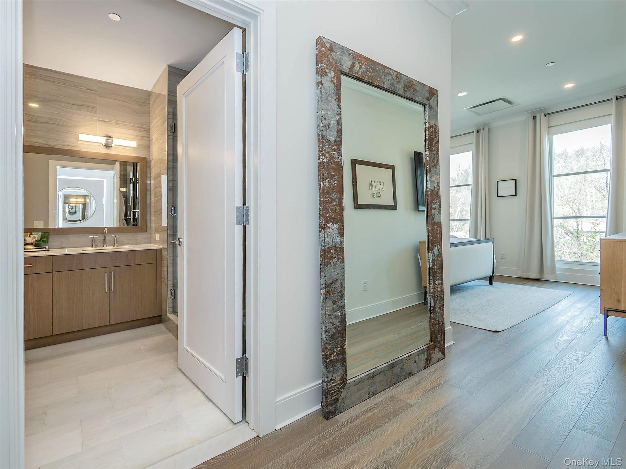 100 Garvies Point Road, Unit 1116 Glen Cove, NY 11542 - Photo 20 of 36