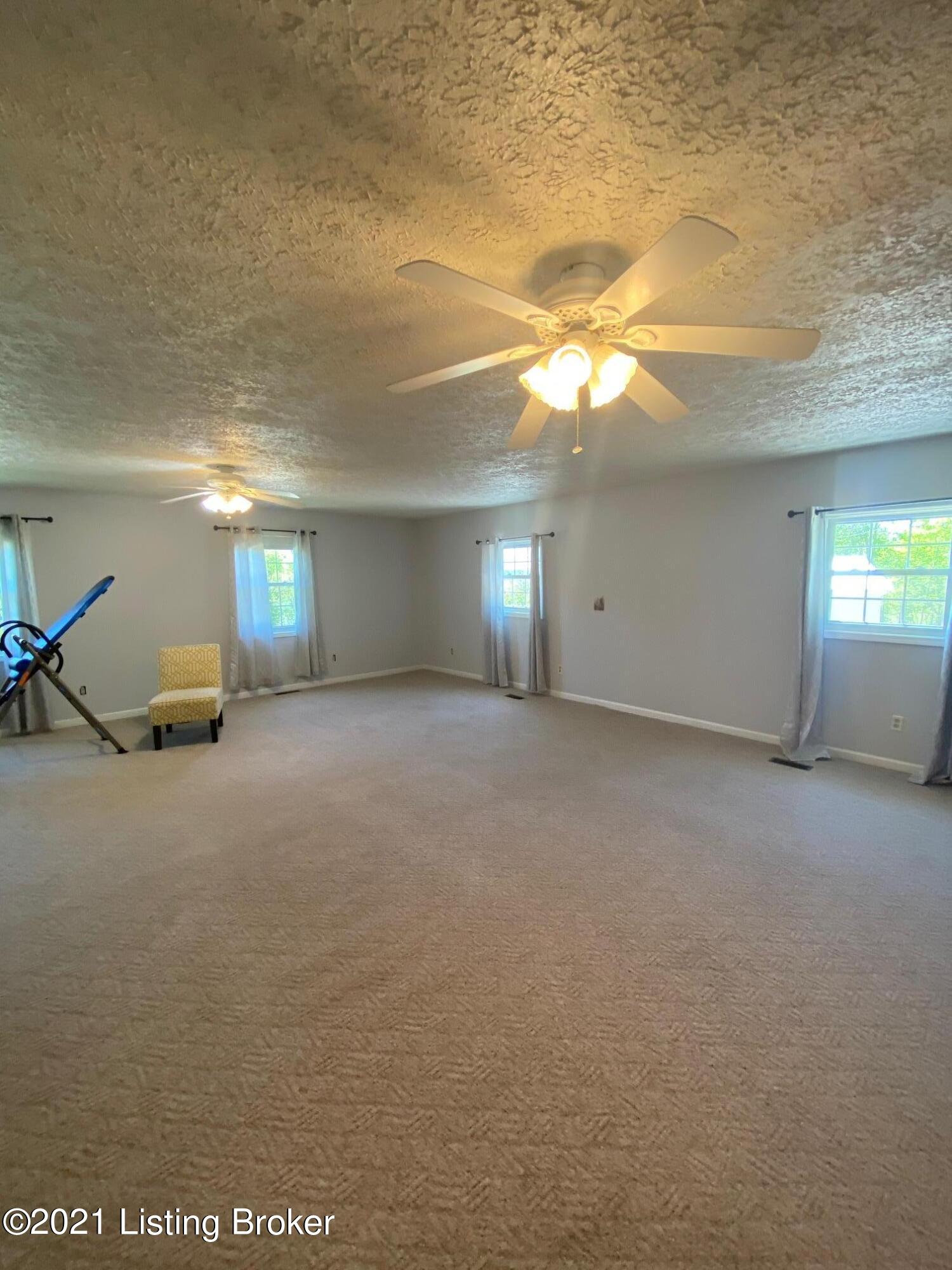 425 Tucker Road Vine Grove, KY 40175 - Photo 6 of 42 IMG_5805