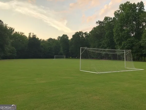 a view of a tennis court
