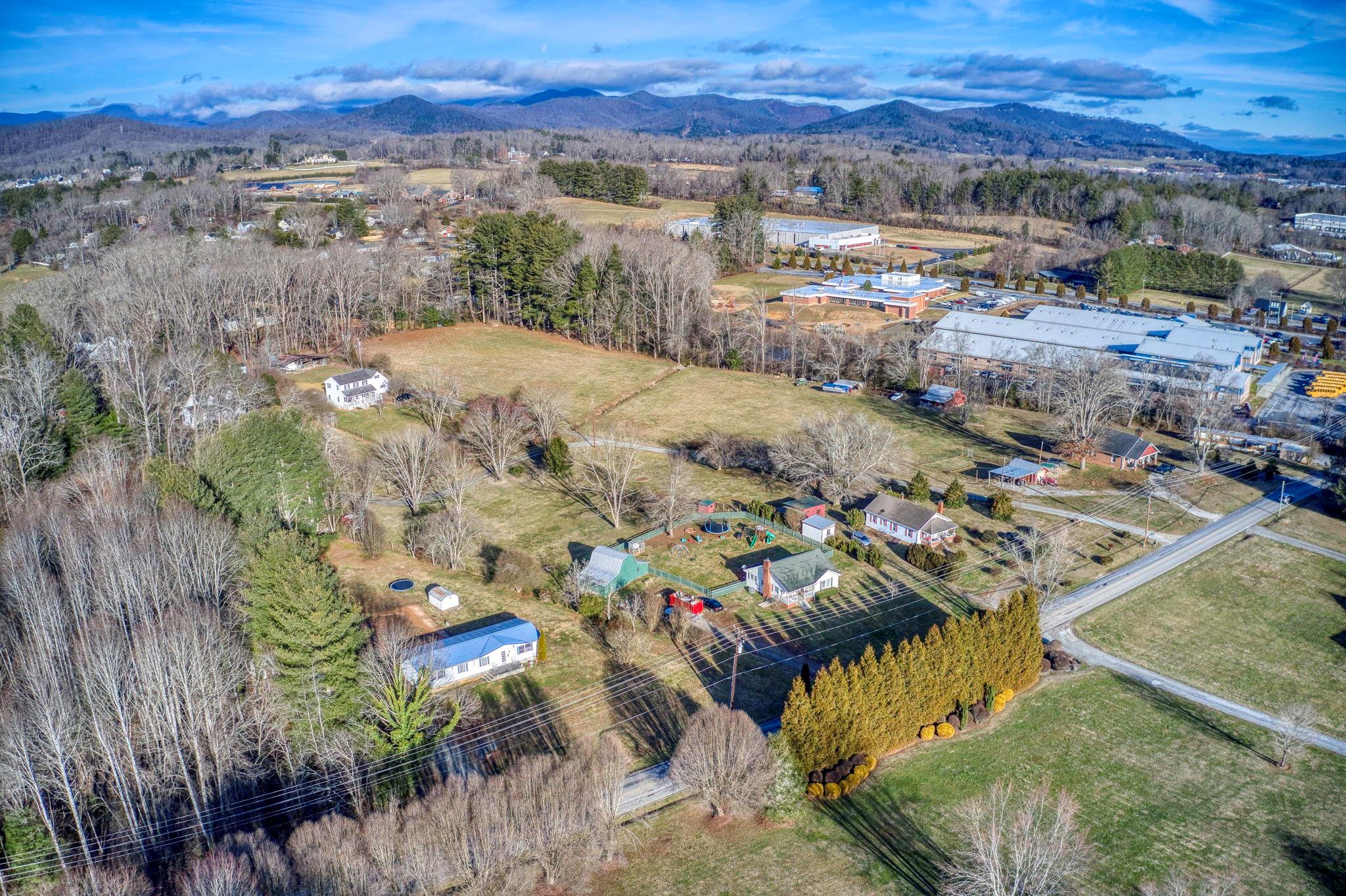 286 Banner Farm Road Mills River, NC 28759 - Photo 27 of 30 Gallery Image 27
