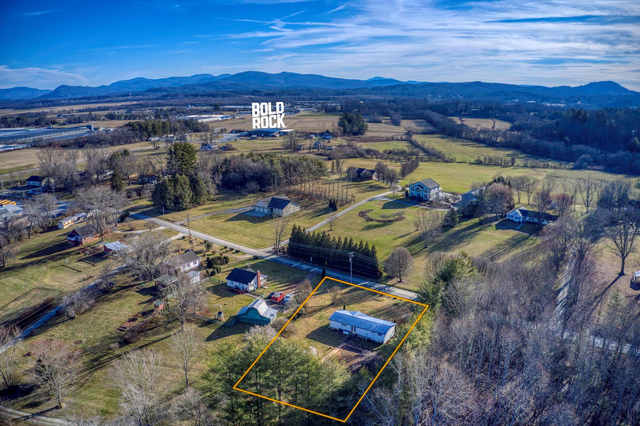 286 Banner Farm Road Mills River, NC 28759 - Photo 4 of 30 Gallery Image 4
