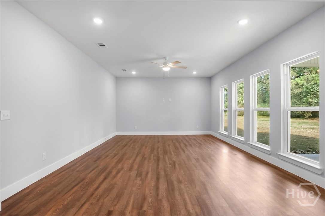 220 North Skinner Avenue Pooler, GA 31322 - Photo 8 of 49