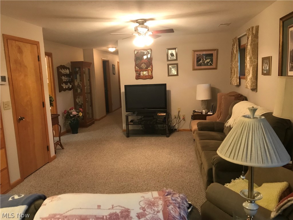 3127 Canary Road Southeast Dennison, OH 44621 - Photo 8 of 23