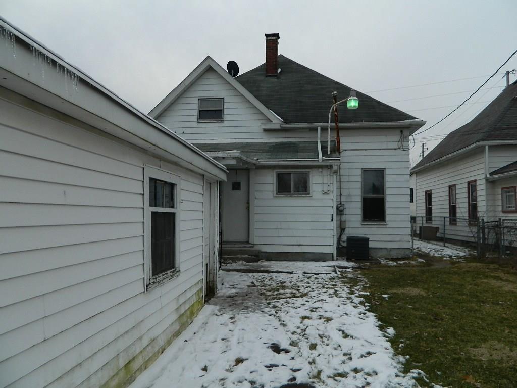 1422 Clay Street Springfield, OH 45505 - Photo 5 of 18