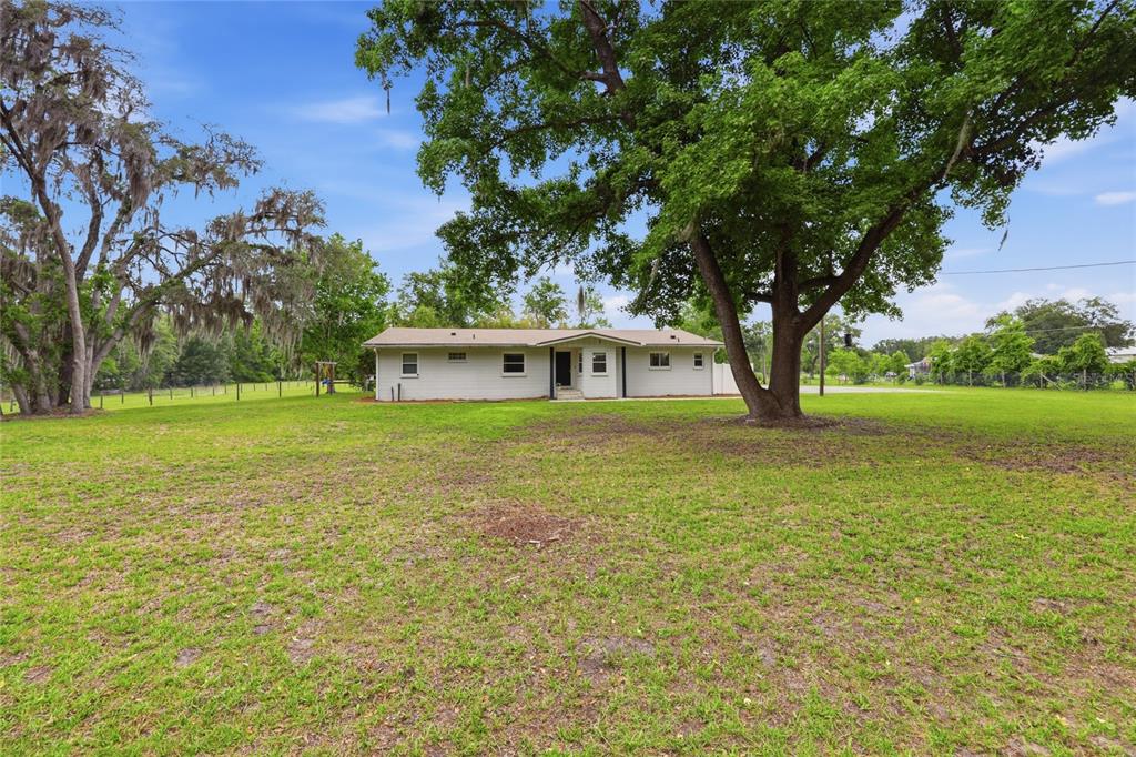 7416 Southwest 75th Street Gainesville, FL 32608 - Photo 9 of 68