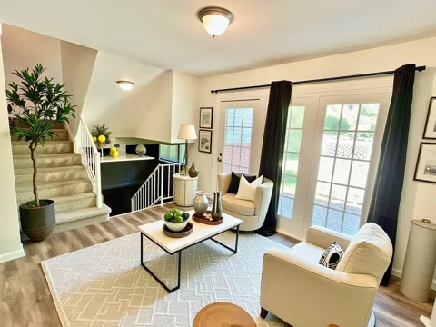 807 Violet Lane Matteson, IL 60443 - Photo 2 of 20