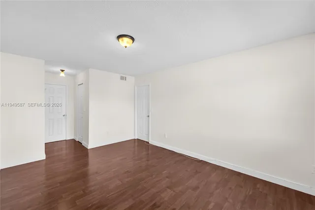 $1,950 | 7820 Camino Real, Unit J316, Miami, FL 33143