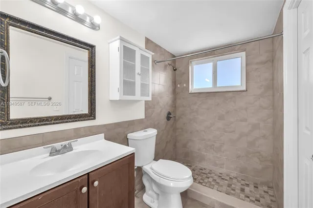 $1,950 | 7820 Camino Real, Unit J316, Miami, FL 33143