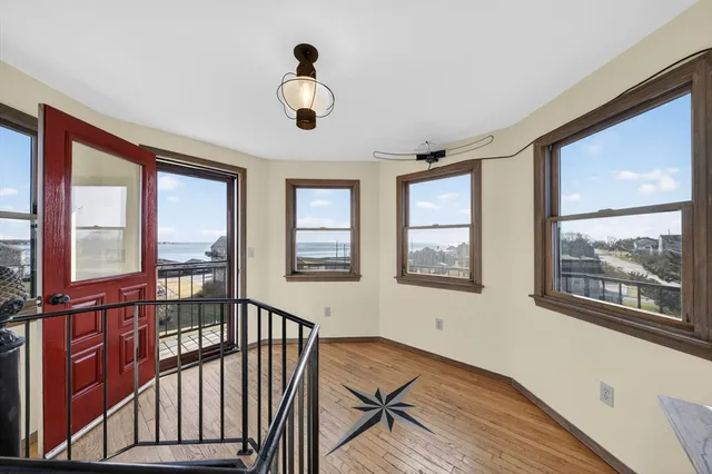 $679,900 | 871 Sconticut Neck Road, Fairhaven, MA 02719