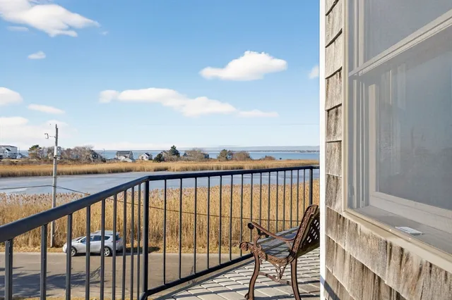 $679,900 | 871 Sconticut Neck Road, Fairhaven, MA 02719