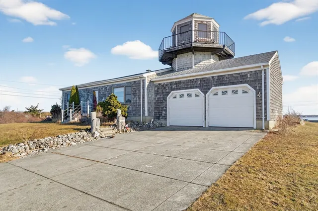 $679,900 | 871 Sconticut Neck Road, Fairhaven, MA 02719