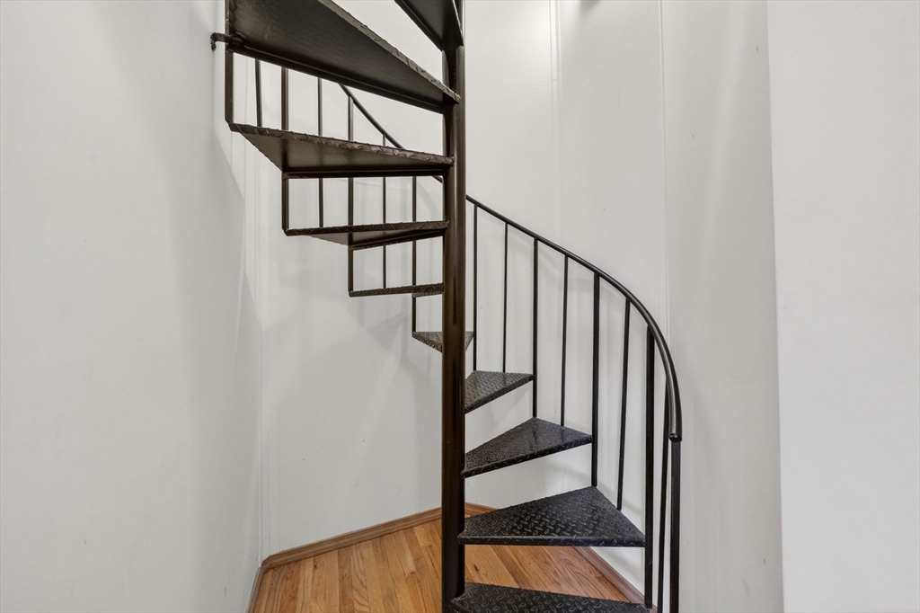 871 Sconticut Neck Road Fairhaven, MA 02719 - Photo 10 of 42 Gallery Image 10
