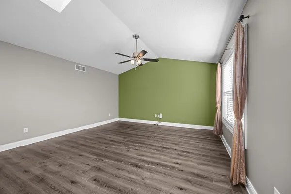$275,000 | 5118 North Division Street, Davenport, IA 52806