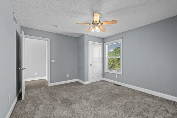 $275,000 | 5118 North Division Street, Davenport, IA 52806