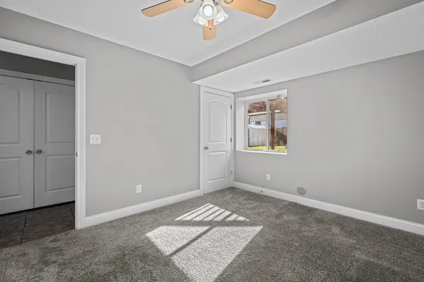 $275,000 | 5118 North Division Street, Davenport, IA 52806