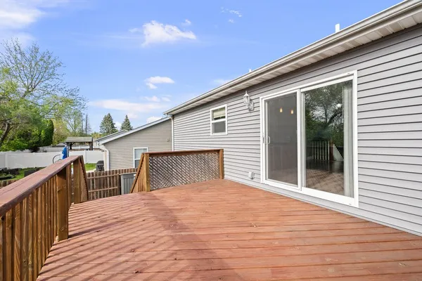 $275,000 | 5118 North Division Street, Davenport, IA 52806
