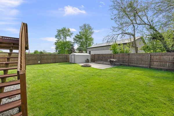 $275,000 | 5118 North Division Street, Davenport, IA 52806