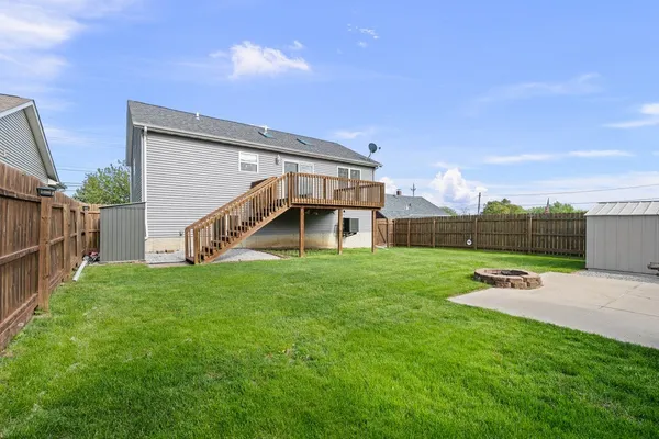$275,000 | 5118 North Division Street, Davenport, IA 52806