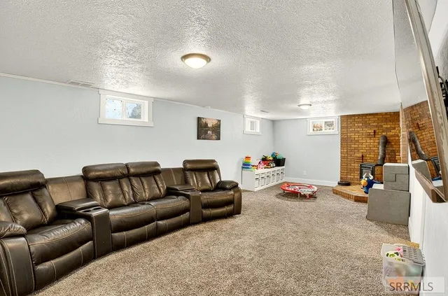 $425,000 | 775 Pierce Avenue, American Falls, ID 83211