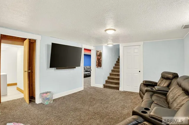 $425,000 | 775 Pierce Avenue, American Falls, ID 83211