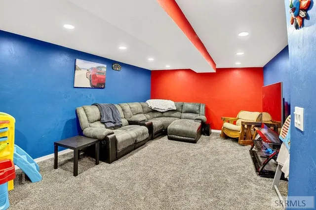 $425,000 | 775 Pierce Avenue, American Falls, ID 83211