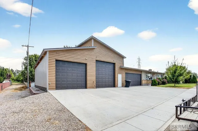 $425,000 | 775 Pierce Avenue, American Falls, ID 83211