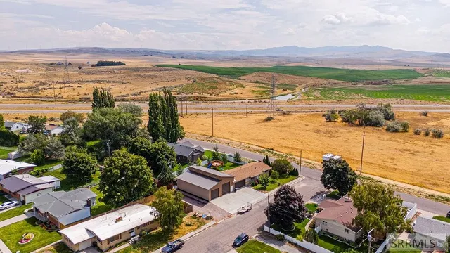$425,000 | 775 Pierce Avenue, American Falls, ID 83211