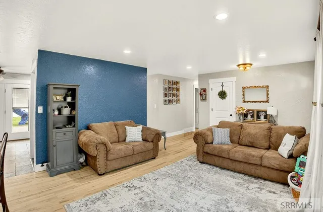 $425,000 | 775 Pierce Avenue, American Falls, ID 83211