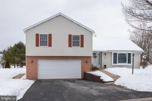 $495,000 | 1469 Chaumont Avenue, State College, PA 16801