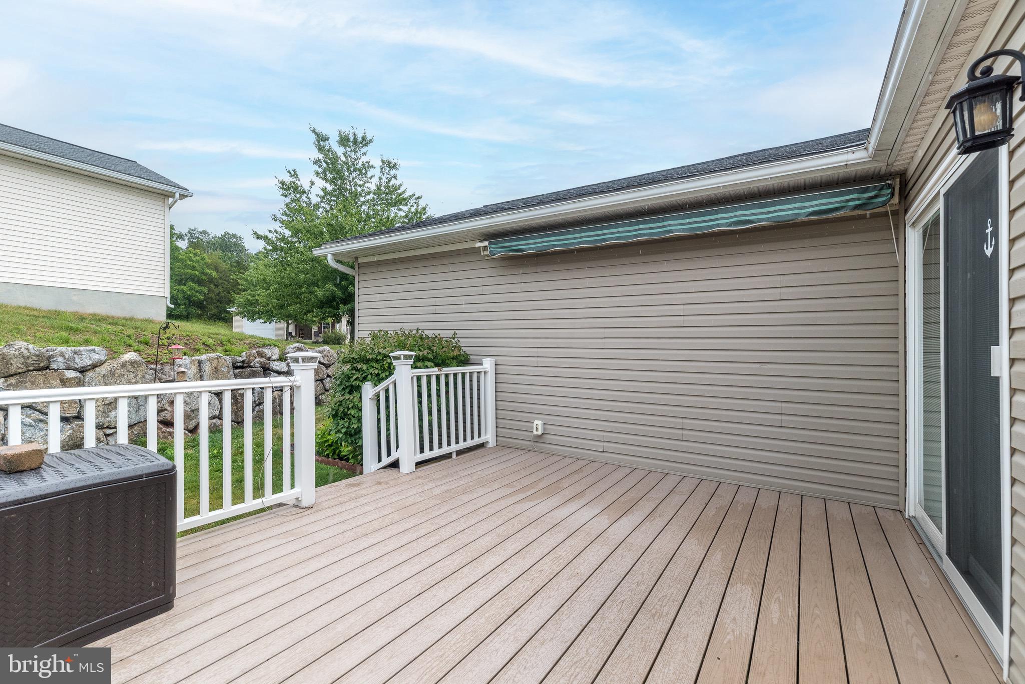 71 Random Road Douglassville, PA 19518 - Photo 28 of 31 BEAUTIFULDECK W RETRACTABLE AWNING