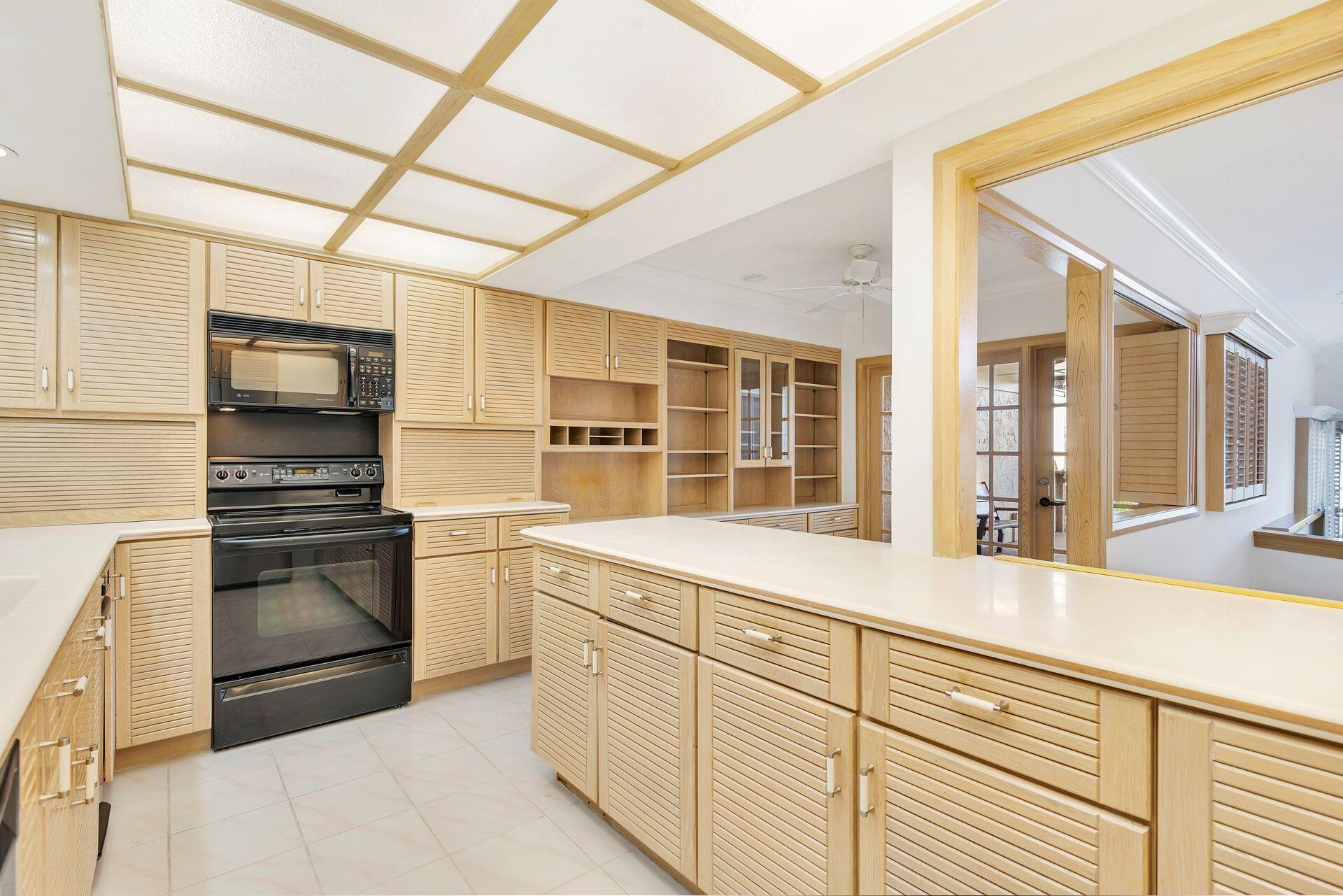 17184 Bay Street Jupiter, FL 33477 - Photo 20 of 46 11