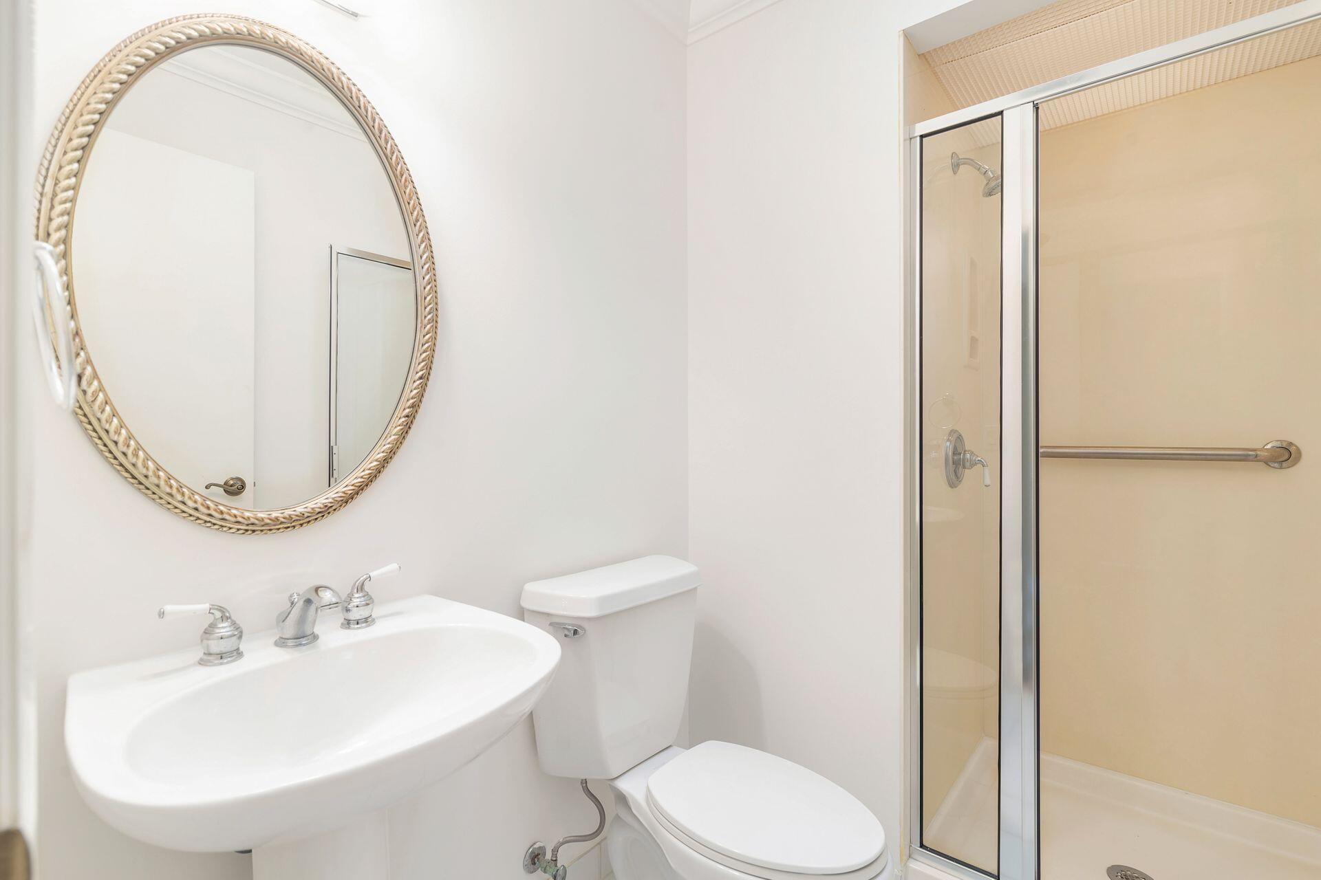 17184 Bay Street Jupiter, FL 33477 - Photo 34 of 46 23