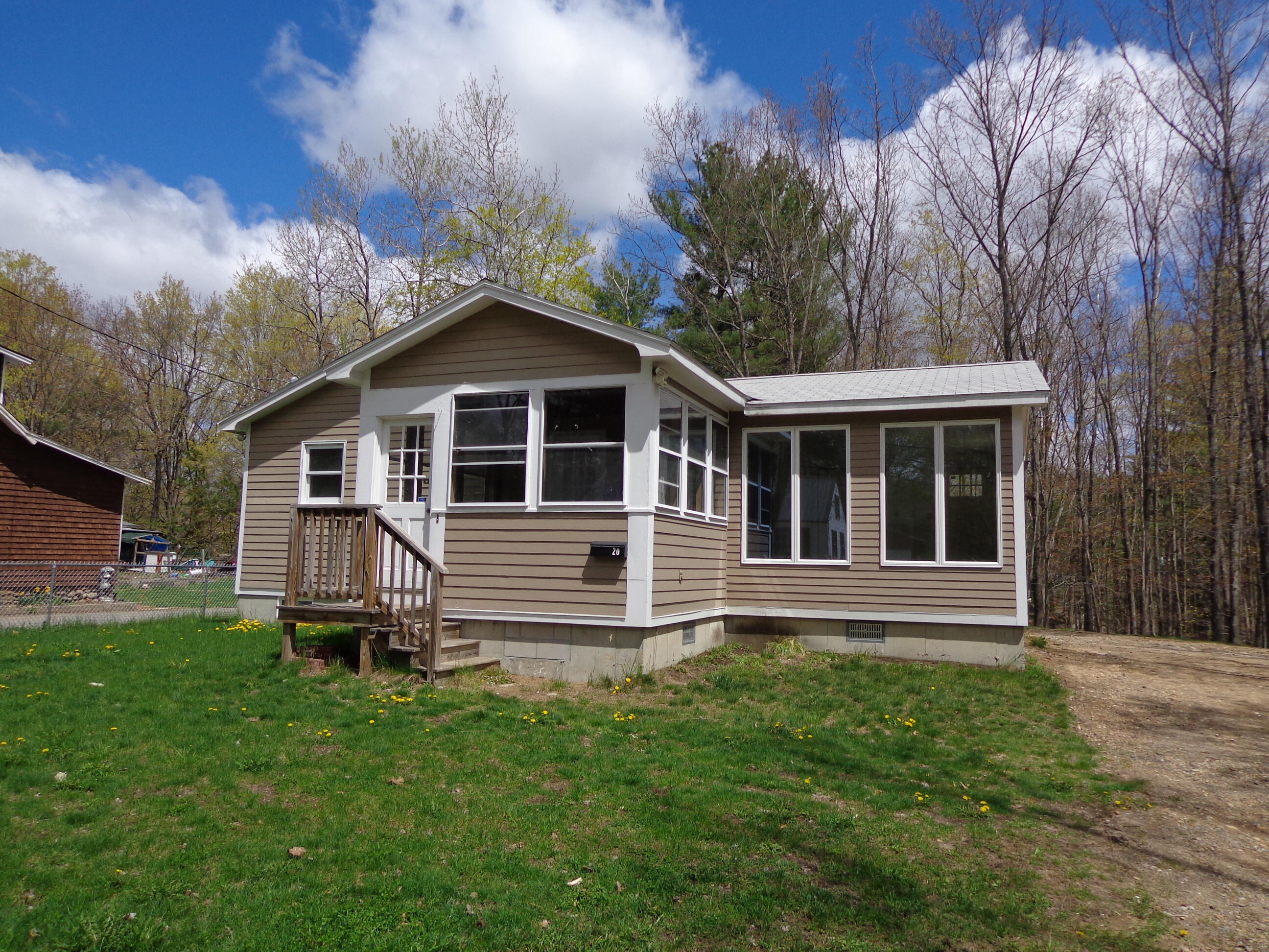 20 Mousam Street Springvale, ME 04083 - Photo 1 of 23 DSC04026
