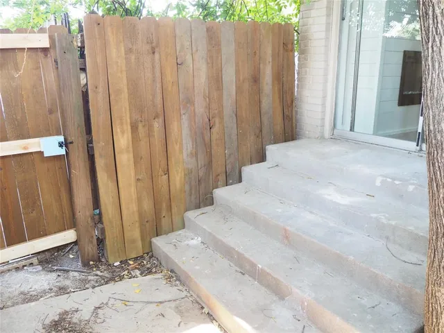 $1,650 | 962 South Weatherred Drive, Richardson, TX 75080