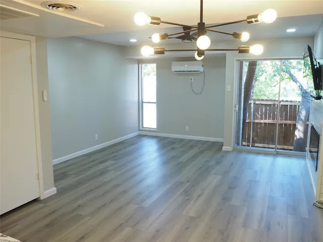 $1,650 | 962 South Weatherred Drive, Richardson, TX 75080