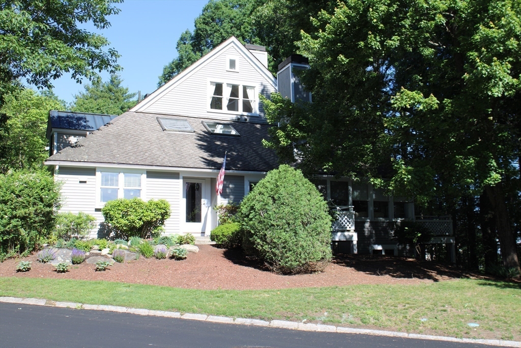 65 Cherry Hollow Road, Unit 65 Nashua, NH 03062 - Photo 2 of 33 Gallery Image 2