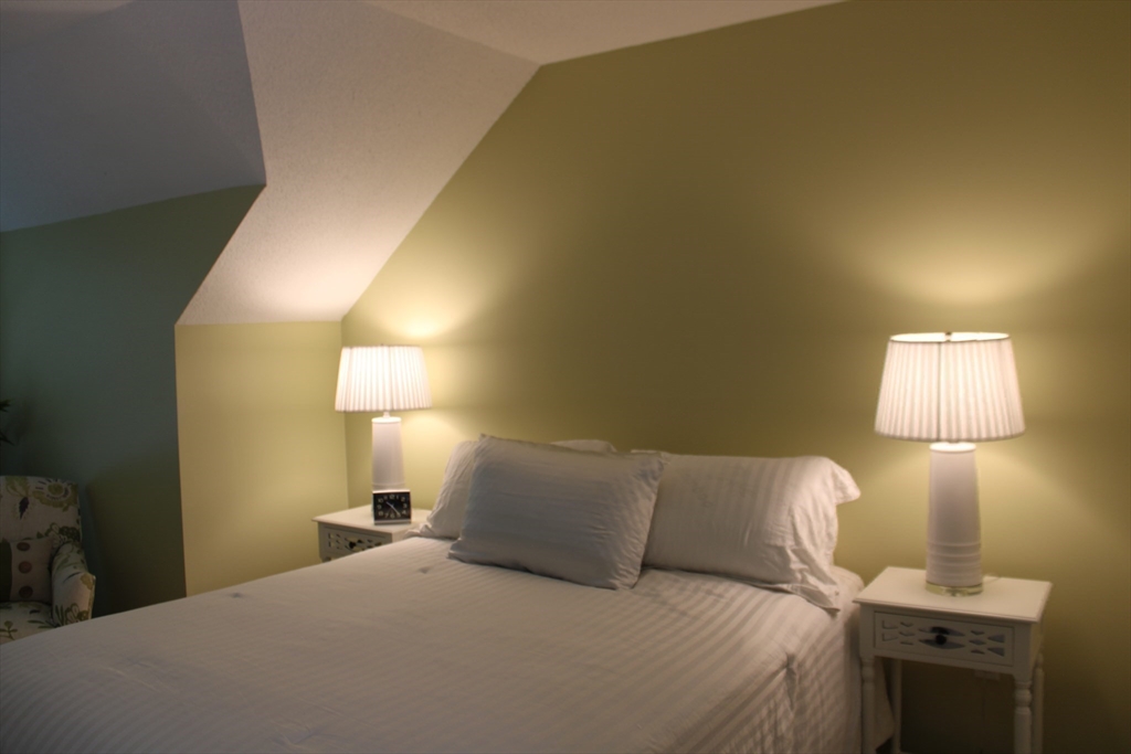 65 Cherry Hollow Road, Unit 65 Nashua, NH 03062 - Photo 21 of 33 Gallery Image 21