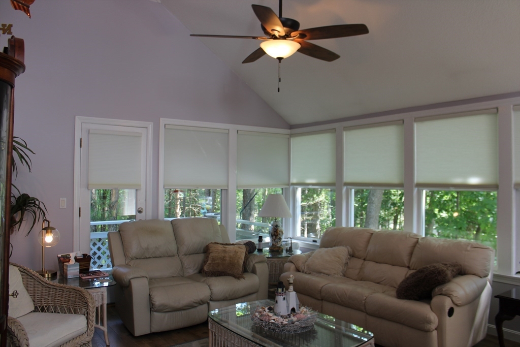 65 Cherry Hollow Road, Unit 65 Nashua, NH 03062 - Photo 6 of 33 Gallery Image 6