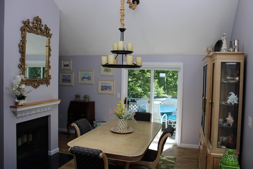 65 Cherry Hollow Road, Unit 65 Nashua, NH 03062 - Photo 8 of 33 Gallery Image 8