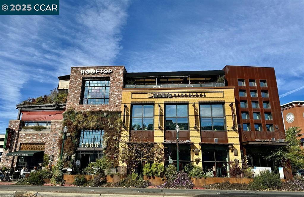 1220 Walker Avenue, Unit 3 Walnut Creek, CA 94596 - Photo 25 of 26 a front view of a building with street