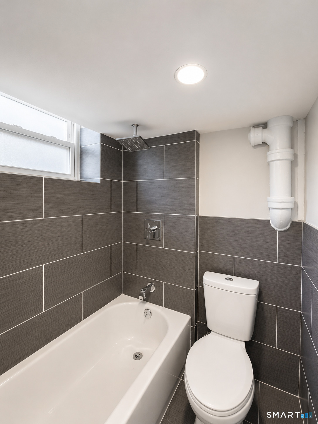 3-17 Curve Street, Unit 7 Branford, CT 06405 - Photo 5 of 9