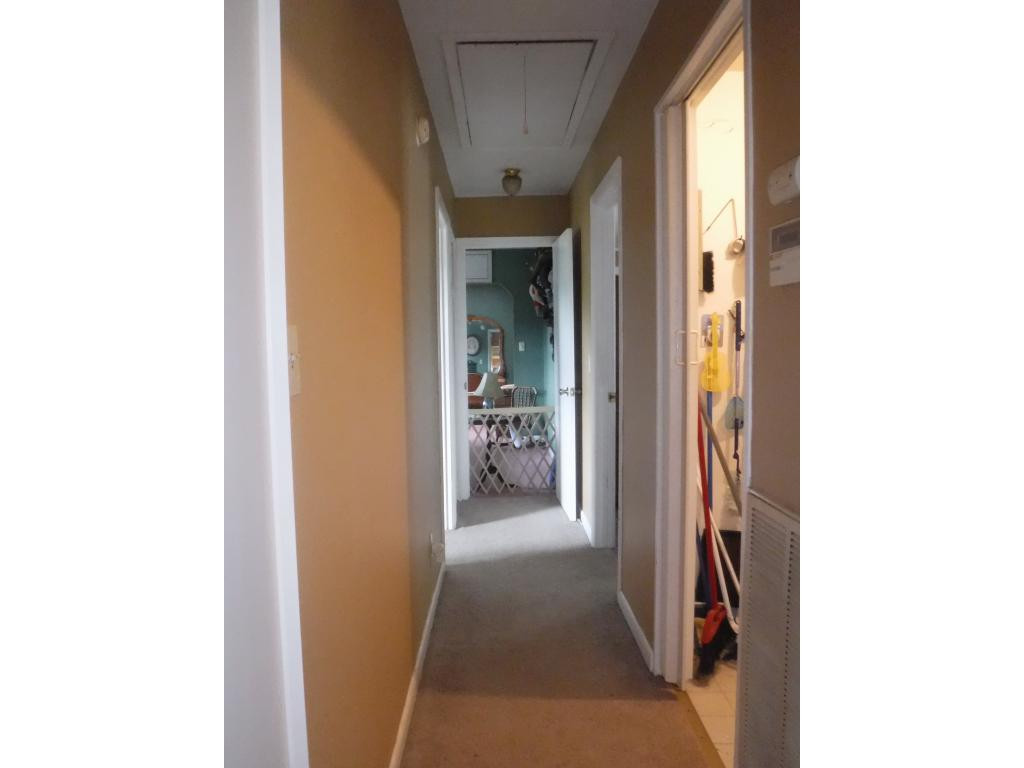 137 Copas Road Kingsport, TN 37663 - Photo 10 of 36 Photo 10