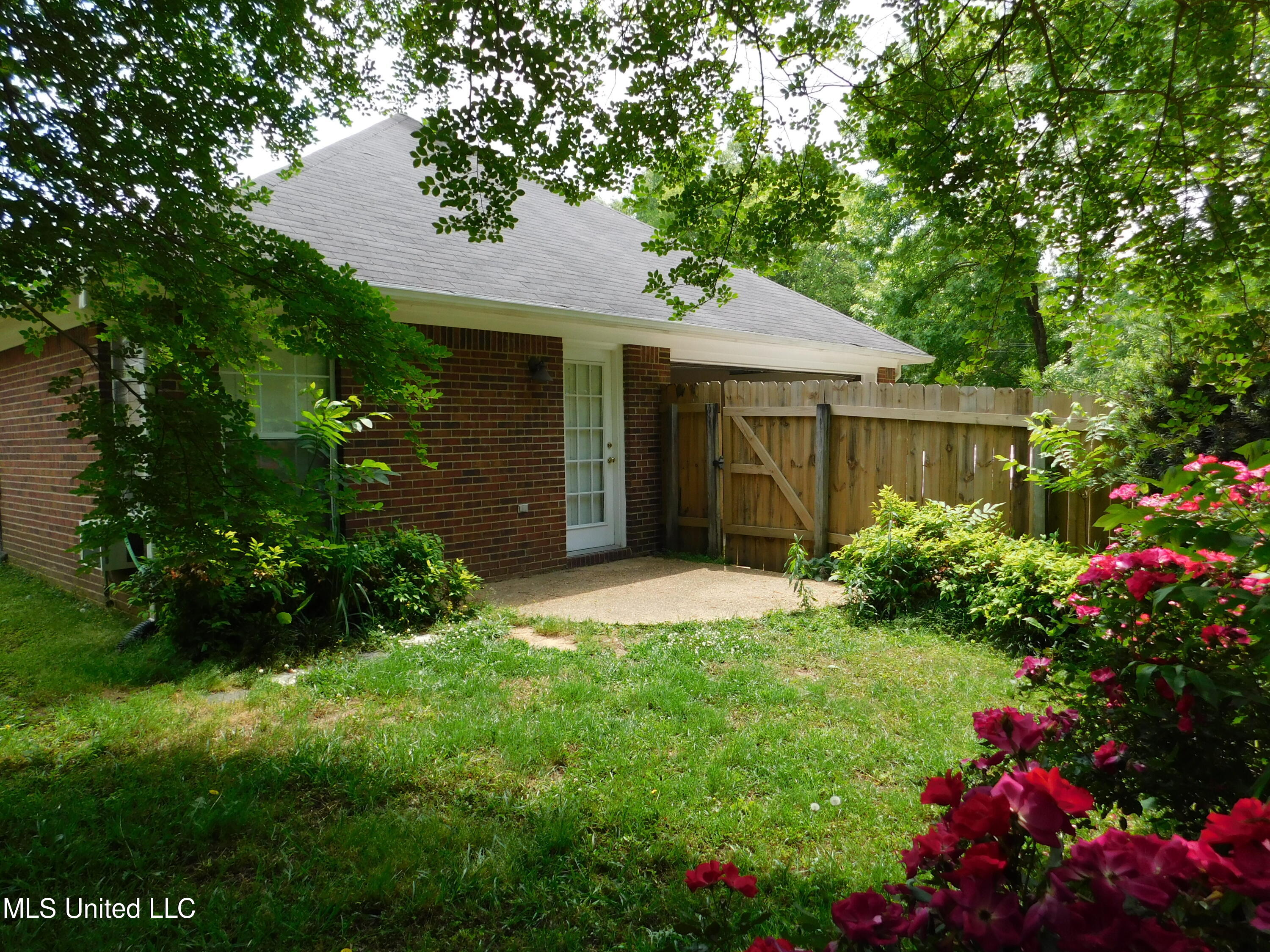373 Post Oak Road Madison, MS 39110 - Photo 25 of 31 DSCN3709