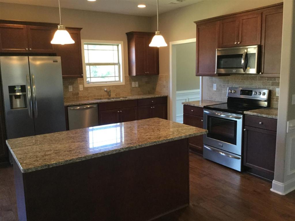 215 Friend Street Anderson, SC 29621 - Photo 3 of 12
