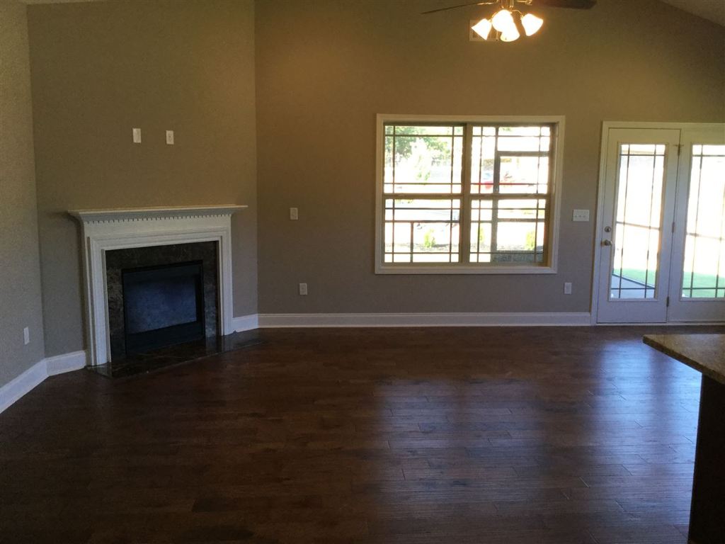 215 Friend Street Anderson, SC 29621 - Photo 5 of 12