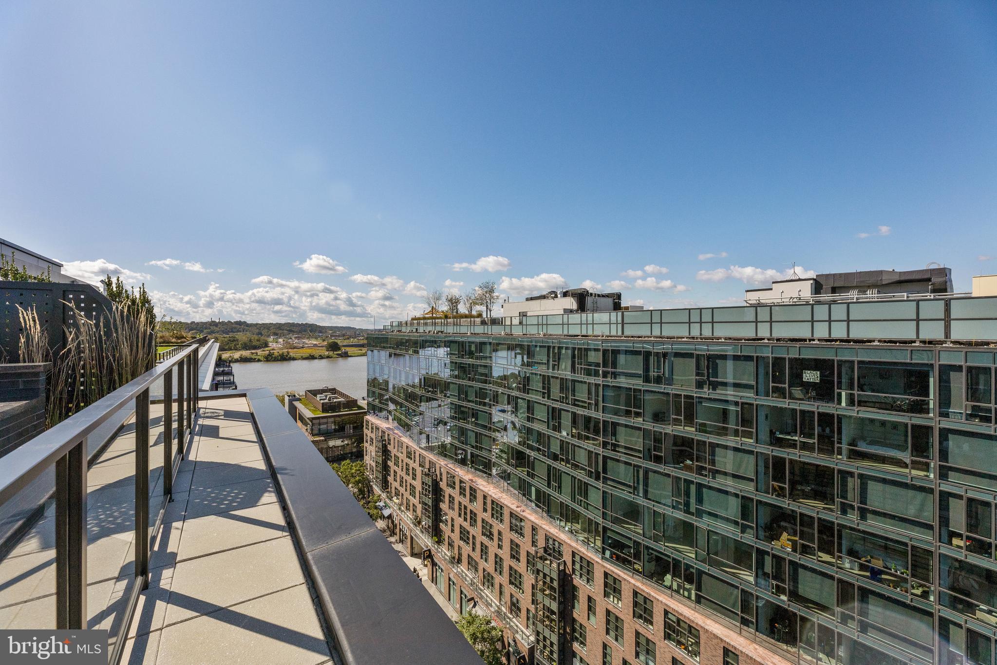 1300 4th Street Southeast, Unit 915 Washington, DC 20003 - Photo 28 of 34 a view of a balcony with city view