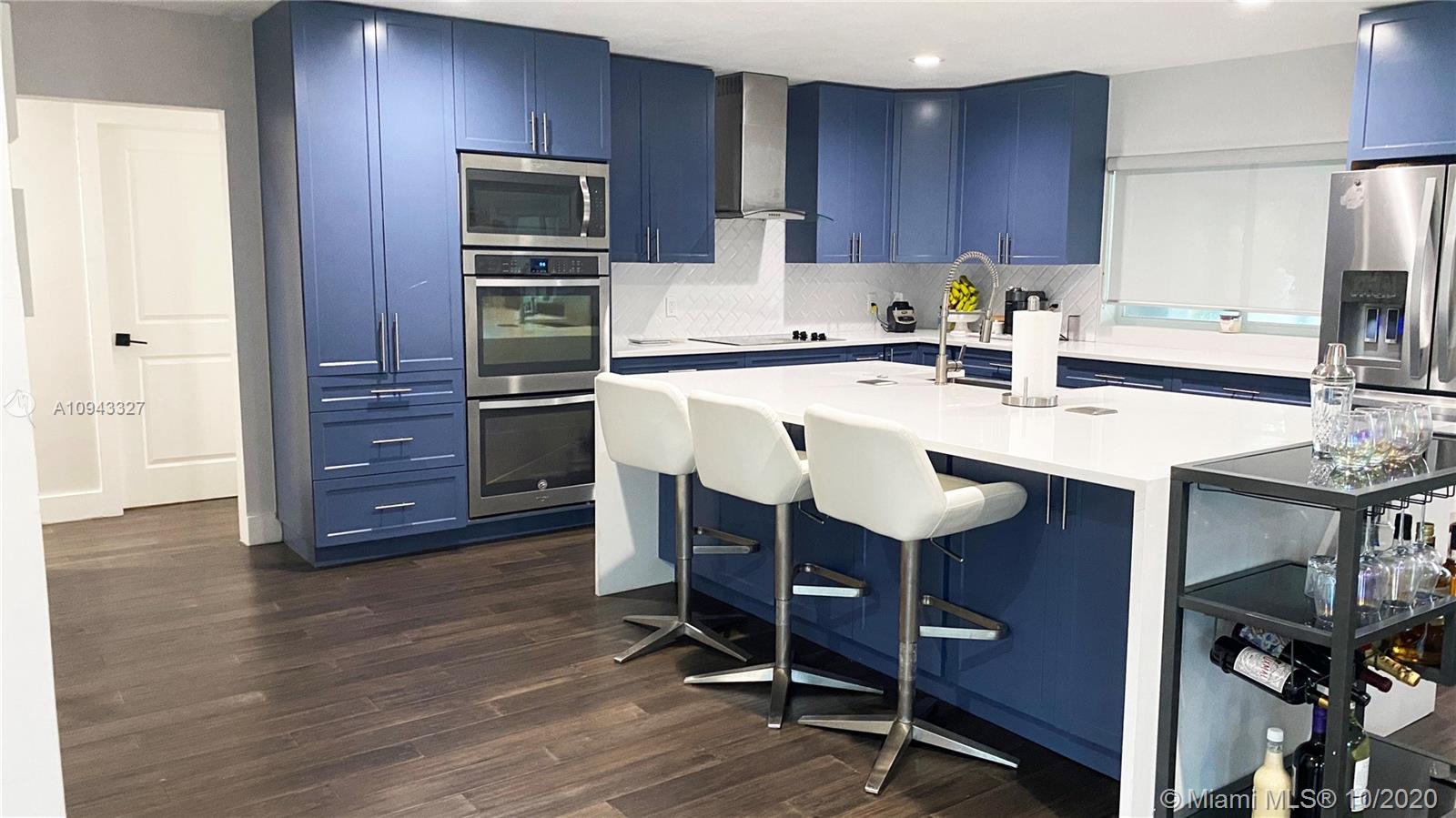 4601 West Park Road Hollywood, FL 33021 - Photo 3 of 20