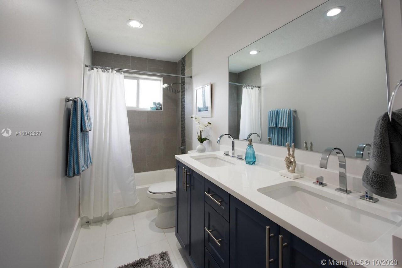 4601 West Park Road Hollywood, FL 33021 - Photo 9 of 20