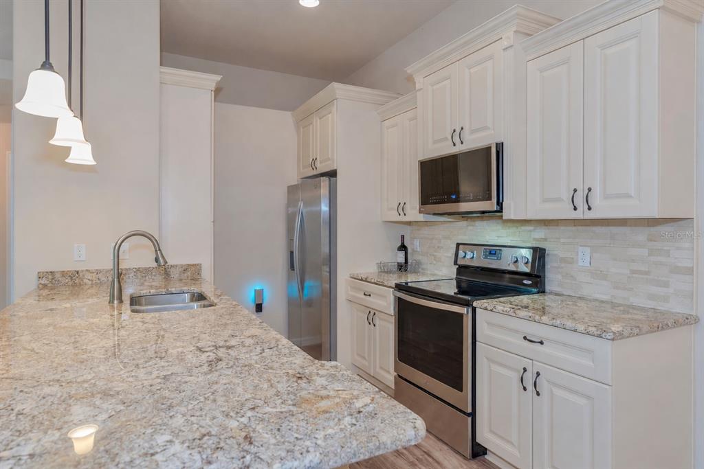 5065 Royal Palms Way, Unit 303 New Port Richey, FL 34652 - Photo 7 of 43 Gallery Image 7