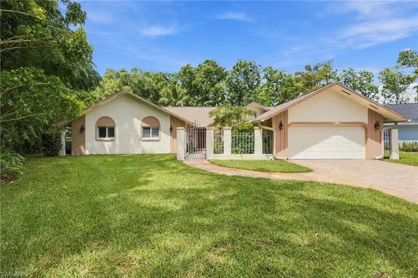 $680,000 | 3066 Round Table Lane, Naples, FL 34112